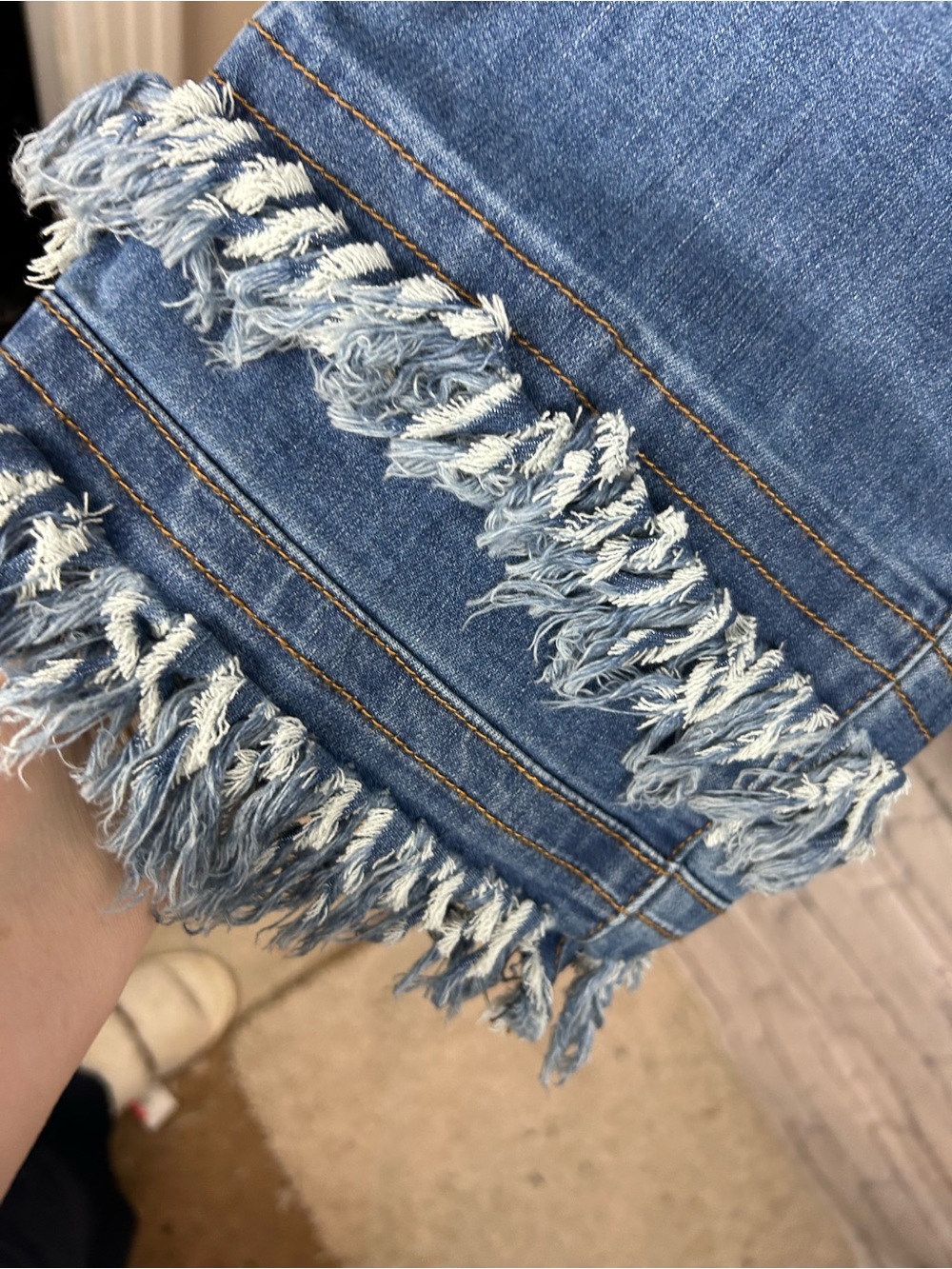John Mark Jeans Women’s 16W Cropped Fringe Hem Denim Boho Western - Picture 3 of 4